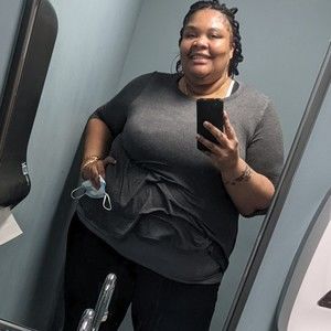 Meet your Posher, Cassandra